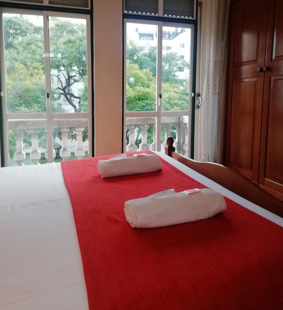 Bed and Breakfast Apolo à Lisboa Extérieur photo